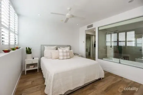 Property photo of 4401/2 Sunset Avenue Paradise Point QLD 4216