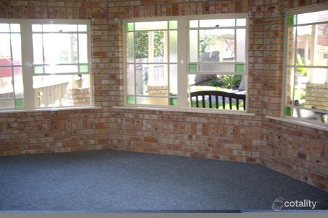 Property photo of 33 Eureka Avenue Kiama Downs NSW 2533