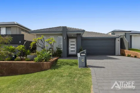 Property photo of 5 Claymore Place Piara Waters WA 6112