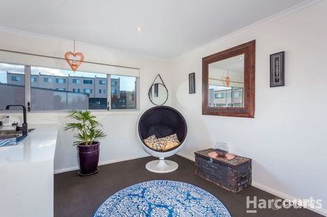 Property photo of 9 Andersch Street Casey ACT 2913