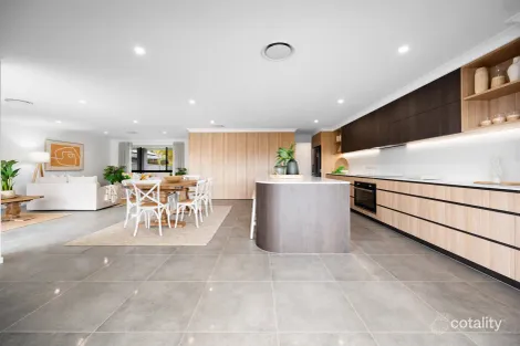 Property photo of 111 Columbus Drive Hollywell QLD 4216