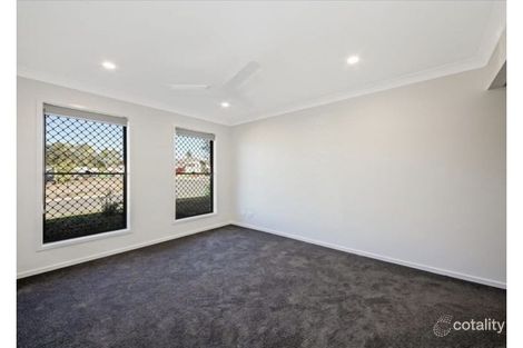 Property photo of 73 Pepper Tree Drive Holmview QLD 4207