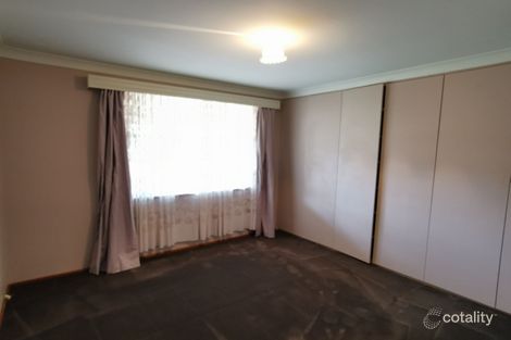Property photo of 51 Minnamurra Crescent Hillvue NSW 2340