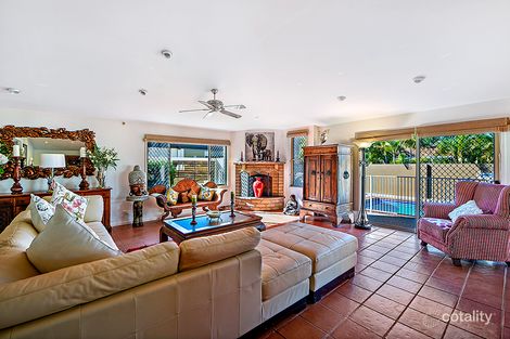 Property photo of 42 Beauty Point Drive Robina QLD 4226