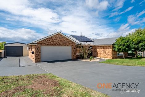 Property photo of 10 Colonial Circuit Kelso NSW 2795