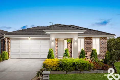 Property photo of 5 Holcombe Court Doreen VIC 3754