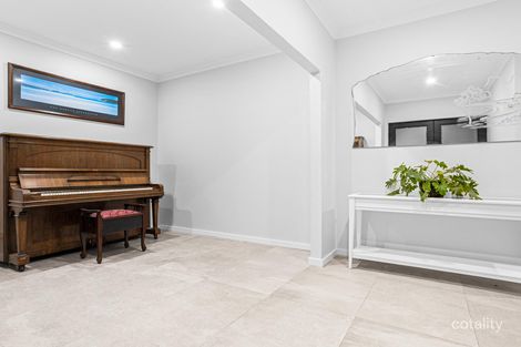 Property photo of 10 Conimbla Lane Aubin Grove WA 6164