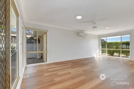 Property photo of 2/2 Baron Close Valentine NSW 2280