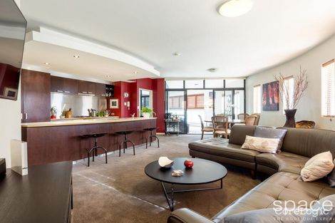 18/591 Hay St, Jolimont, WA 6014