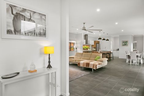 Property photo of 33 Whipbird Drive Smithfield QLD 4878