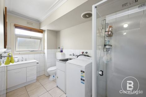 Property photo of 2/509 Drummond Street South Redan VIC 3350