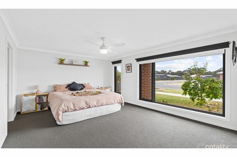 Property photo of 4 Wattlebird Street Stratford VIC 3862