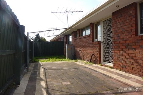 Property photo of 2/21 Glastonbury Drive Highton VIC 3216