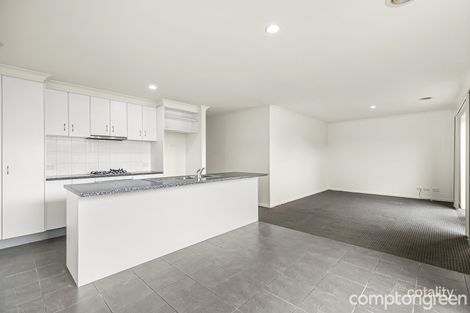 Property photo of 10 Circuit Drive Truganina VIC 3029