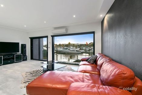 Property photo of 15 Inner Harbour Drive Patterson Lakes VIC 3197