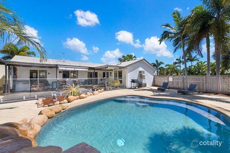 Property photo of 1 Donostia Crescent Bushland Beach QLD 4818