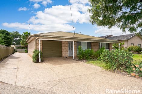 Property photo of 2/7 Bocquet Street Lake Albert NSW 2650