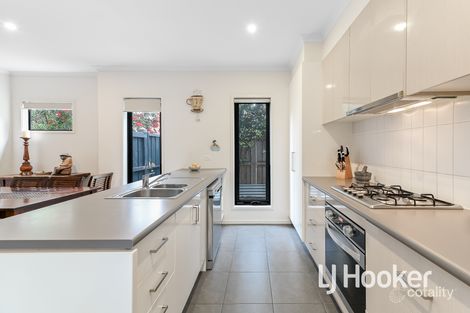 Property photo of 23 Hammond Crescent Officer VIC 3809