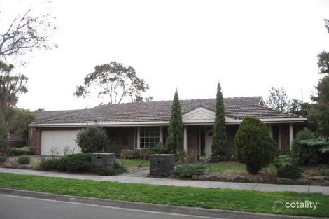 Property photo of 3 Appletree Drive Glen Waverley VIC 3150