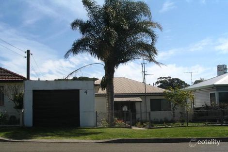 4 Barry St, Cringila, NSW 2502