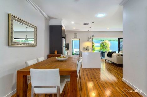 Property photo of 2/79 Brinawa Street Camp Hill QLD 4152