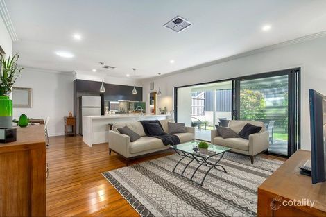 Property photo of 2/79 Brinawa Street Camp Hill QLD 4152