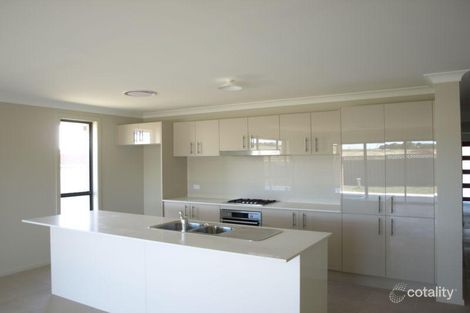 Property photo of 20 Mewburn Drive Goulburn NSW 2580