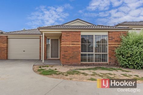 Property photo of 7/11 Renlik Court Pakenham VIC 3810