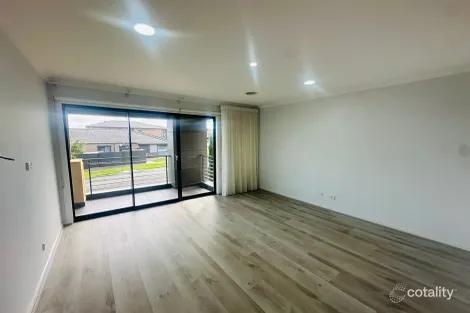 Property photo of 15 Hessel Avenue Doreen VIC 3754