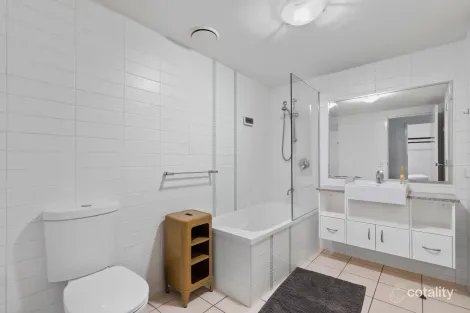 Property photo of 79/95 Clarence Road Indooroopilly QLD 4068