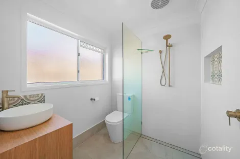 Property photo of 34 Kingarry Circuit Merrimac QLD 4226