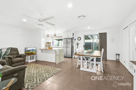 Property photo of 6 Barcoo Circuit Albion Park NSW 2527