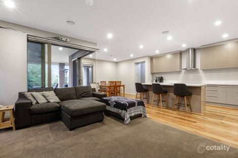 Property photo of 8 Paramount Parade Alfredton VIC 3350