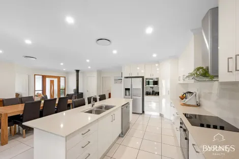 Property photo of 9 Gino Court Burua QLD 4680