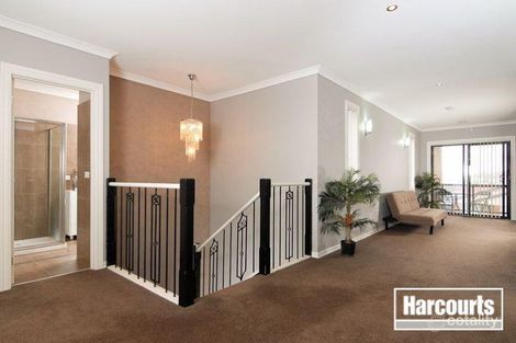 Property photo of 11 Executive Mews Hampton Park VIC 3976