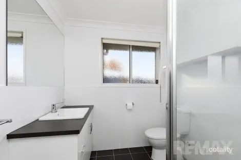 Property photo of 2 Comet Place Estella NSW 2650