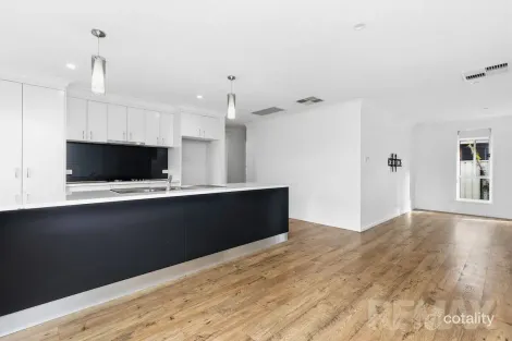 Property photo of 2 Comet Place Estella NSW 2650