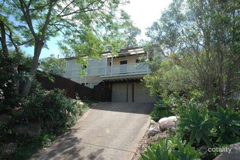 Property photo of 11 Edinglassie Street Seventeen Mile Rocks QLD 4073