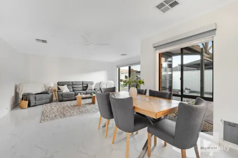 Property photo of 19 Forum Place Tullamarine VIC 3043