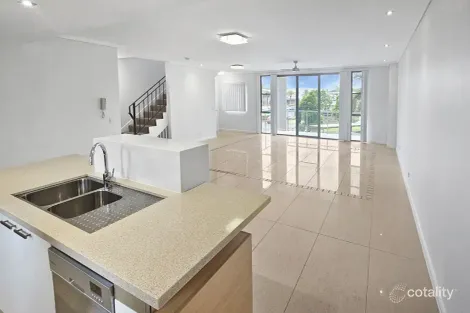 1026/109 John Lund Dr, Hope Island, QLD 4212