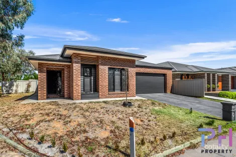 Property photo of 16 Park Village Terrace Strathfieldsaye VIC 3551