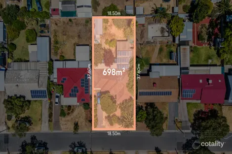 11 Oldham Ave, Para Hills, SA 5096