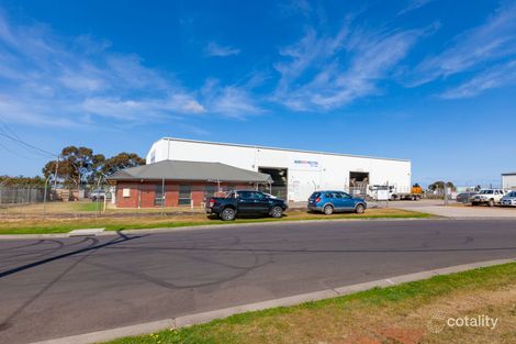 28 Norton Dr, Melton, VIC 3337