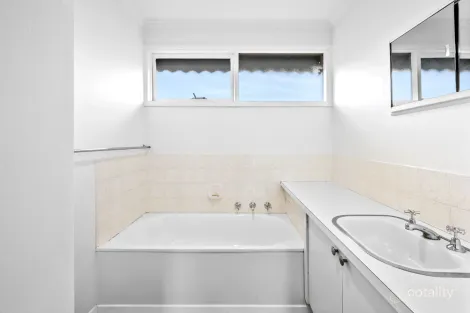 Property photo of 78 Darriwill Street Bell Post Hill VIC 3215