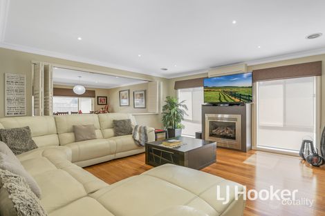 Property photo of 21 Hanna Drive Endeavour Hills VIC 3802