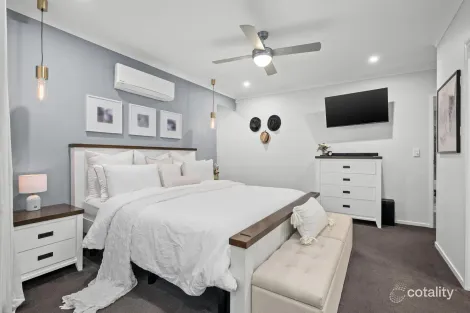 Property photo of 10 Minerva Street South Ripley QLD 4306