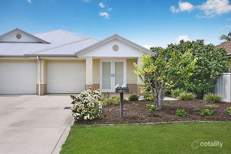 2/4 Tofino Cl, Pelican, NSW 2281