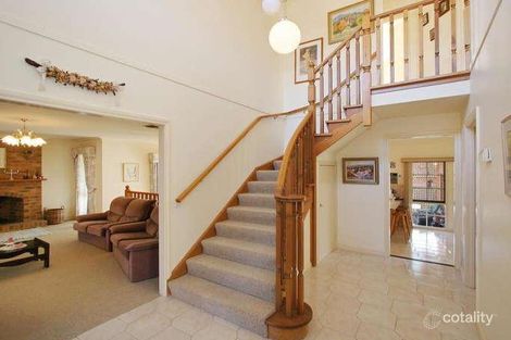 Property photo of 11 Silver Birch Close Croydon North VIC 3136