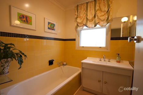 Property photo of 18 Princes Crescent Shepparton VIC 3630