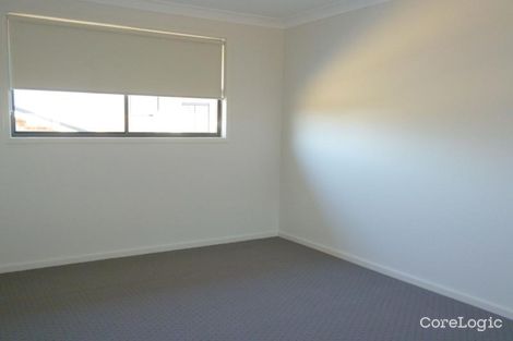 Property photo of 3 Tia Place Carnes Hill NSW 2171